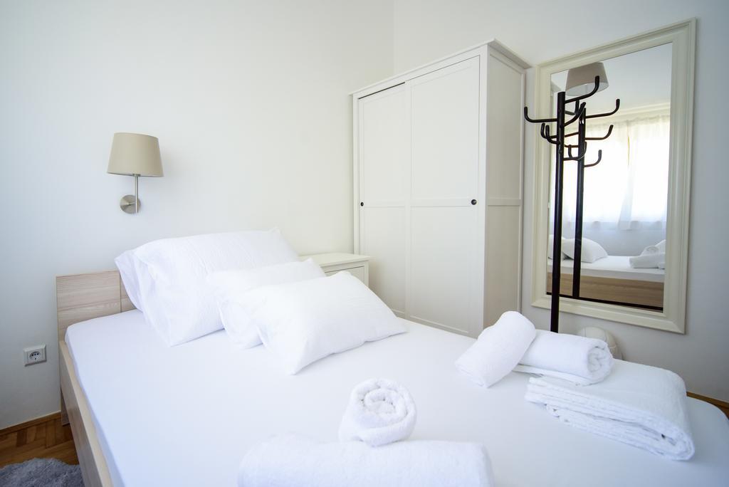Apartments Villa Perla Rovanjska Zimmer foto